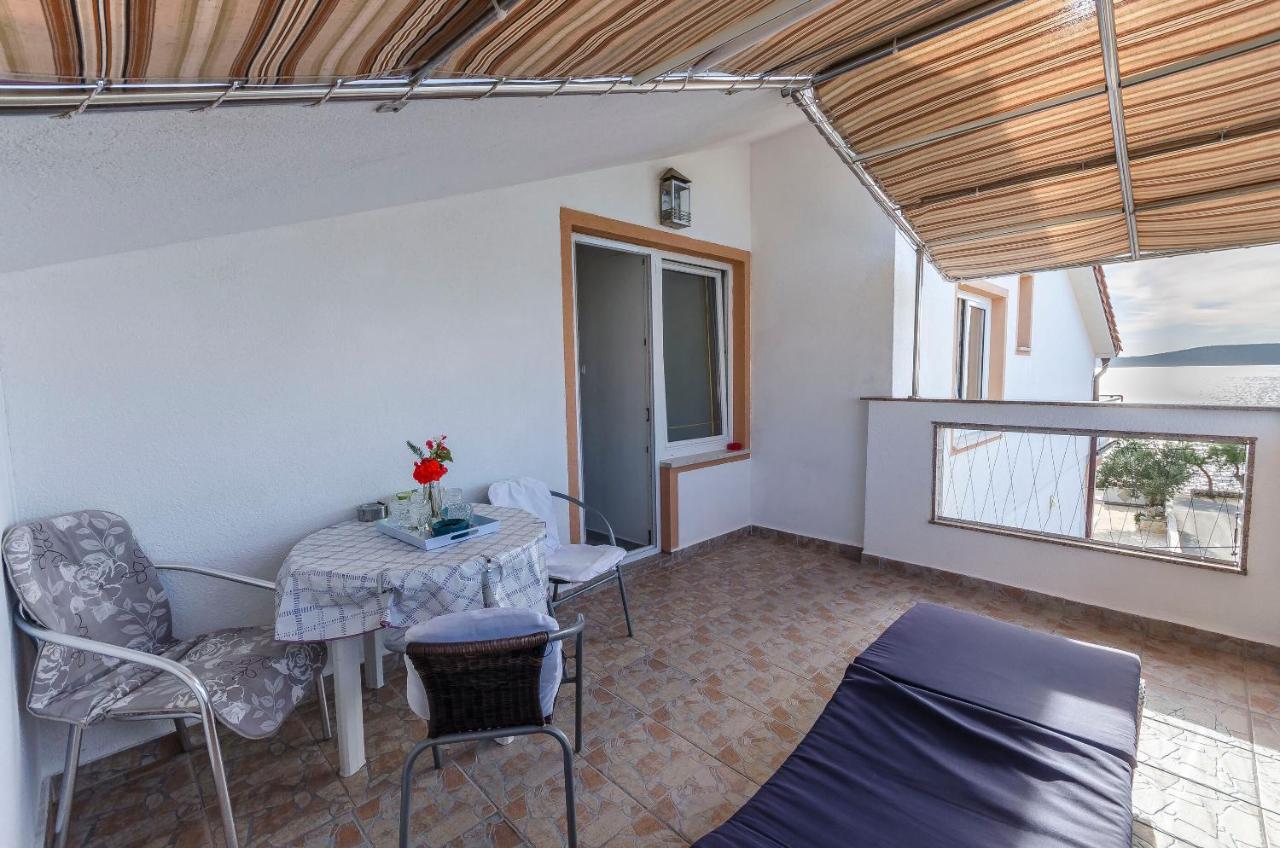 Apartments Ivanka On The Beach Vodice Exterior foto